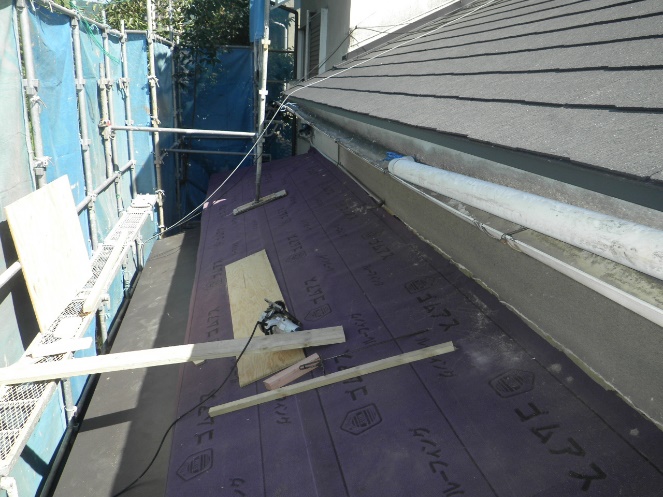 屋根の軽量化:カラーベスト葺